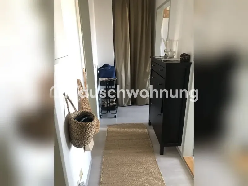 Tauschwohnung: Sehr schöne und ruhige 2-Zimmer-Dachgeschosswohnung — photo 1